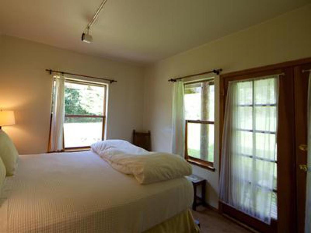 Nettles Farm Hotel Lummi Island Ngoại thất bức ảnh